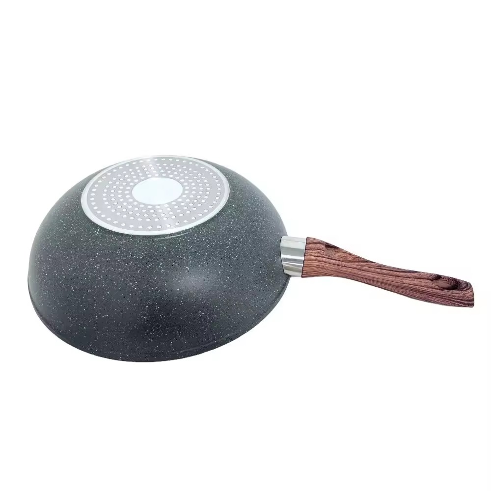 Padella in alluminio con rivestimento antiaderente da cucina in pietra medica con set di pentole con manico in legno